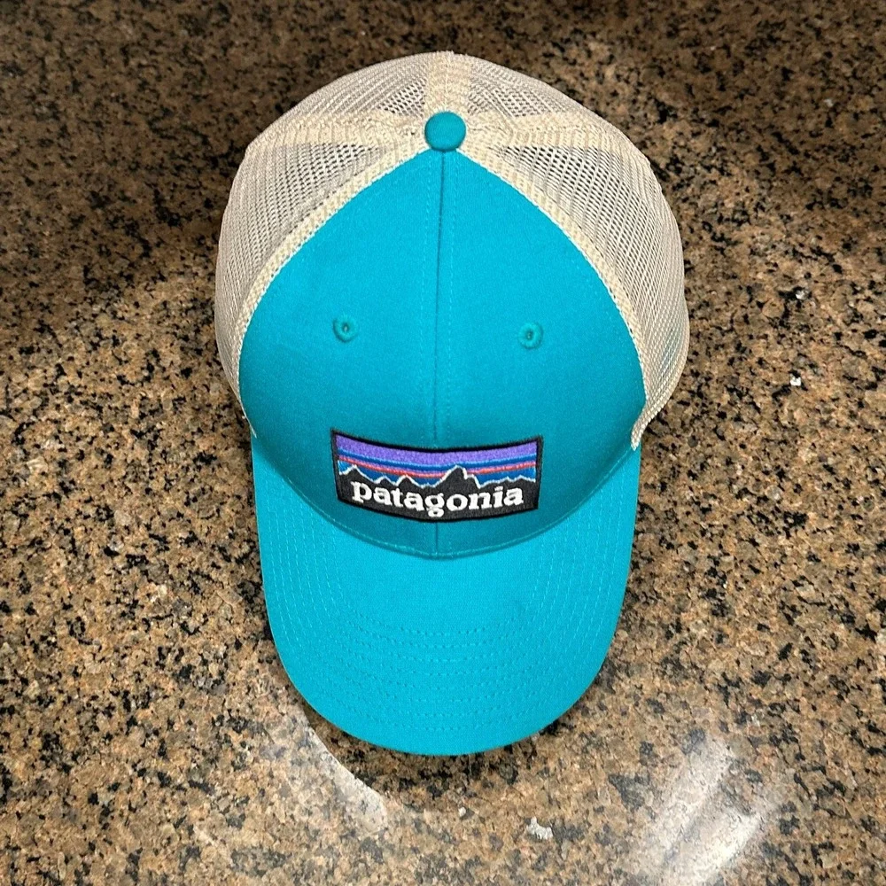 Patagonia P-6 Logo Trucker Hat Adjustable Teal Beige Organic Cotton